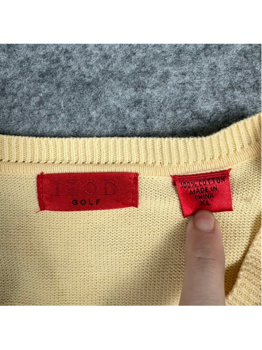 IZOD Golf Sweater Vest XL Yellow Argyle V Neck 100% Cotton Mens Preppy - Picture 3 of 12